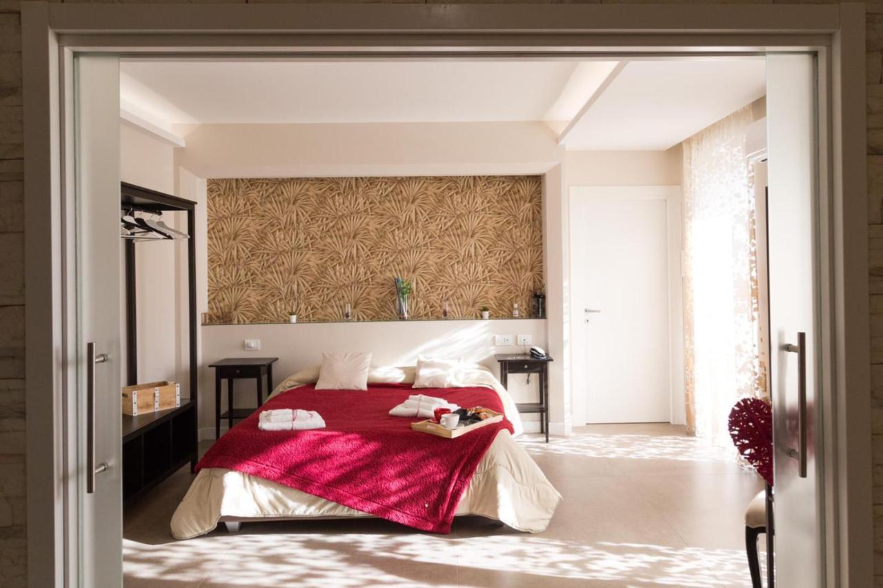 8 Couette-café 3*